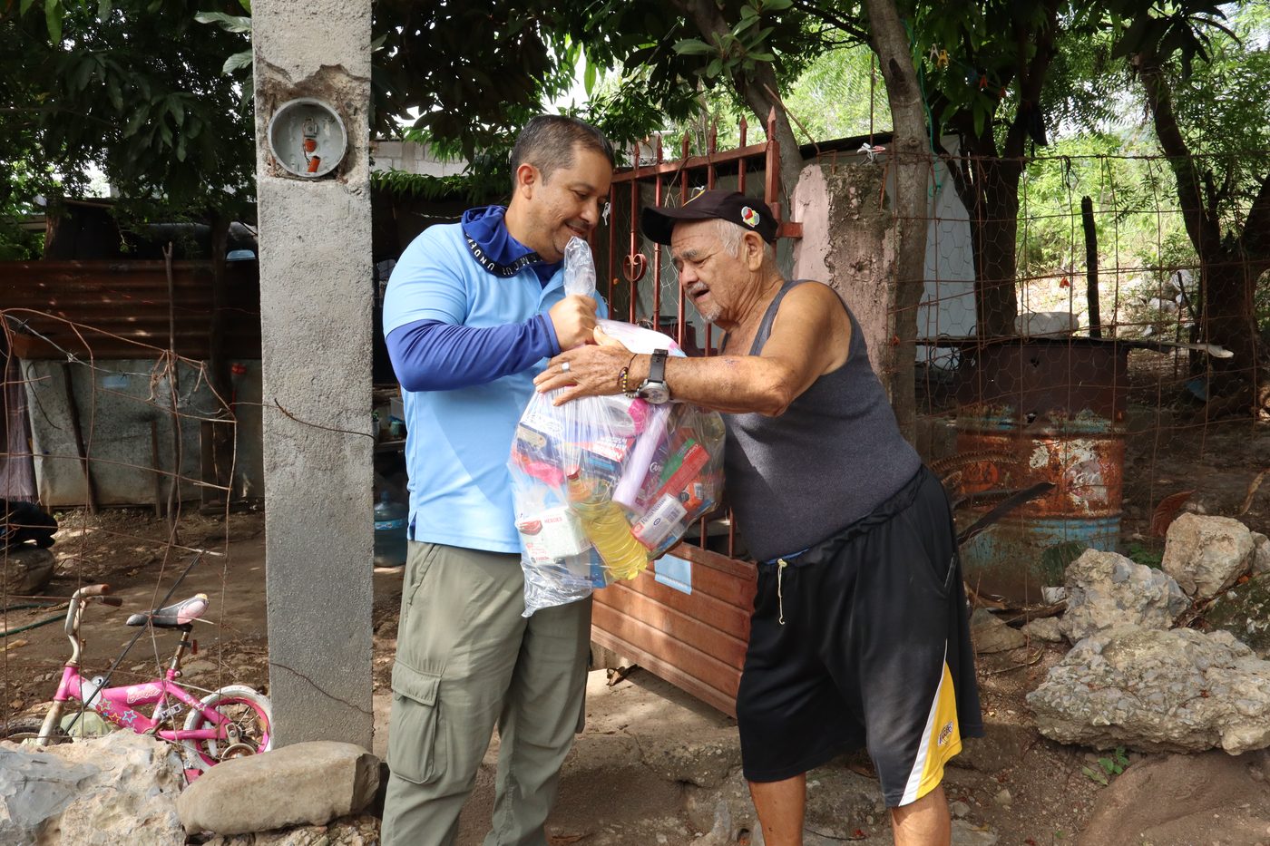 Entrega de despensas de Somos Ayuda en Ciudad Victoria