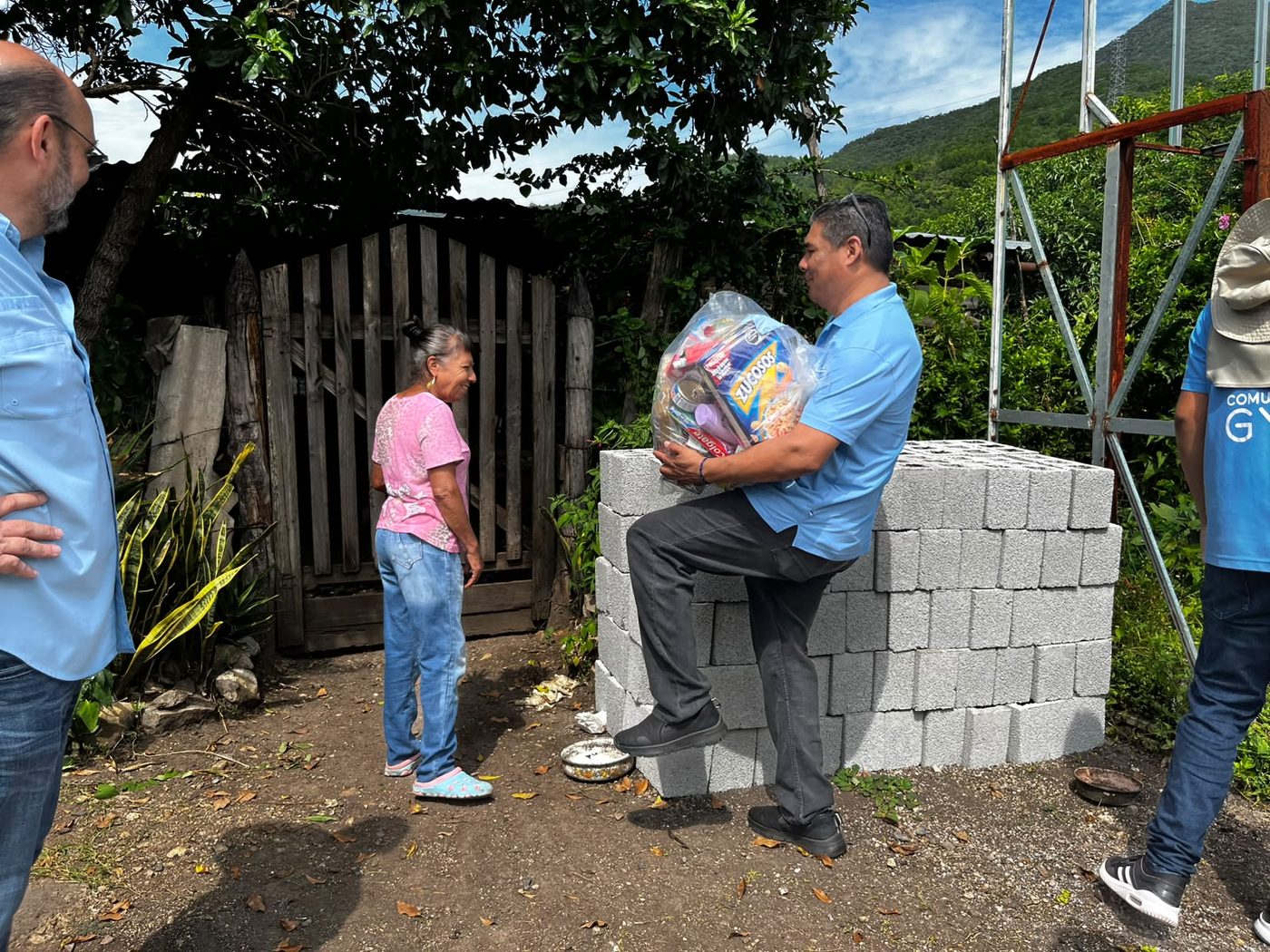 Entrega de despensas de Somos Ayuda en Ciudad Victoria